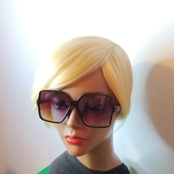 Womens Black Sunglasses - Picture 2 of 3